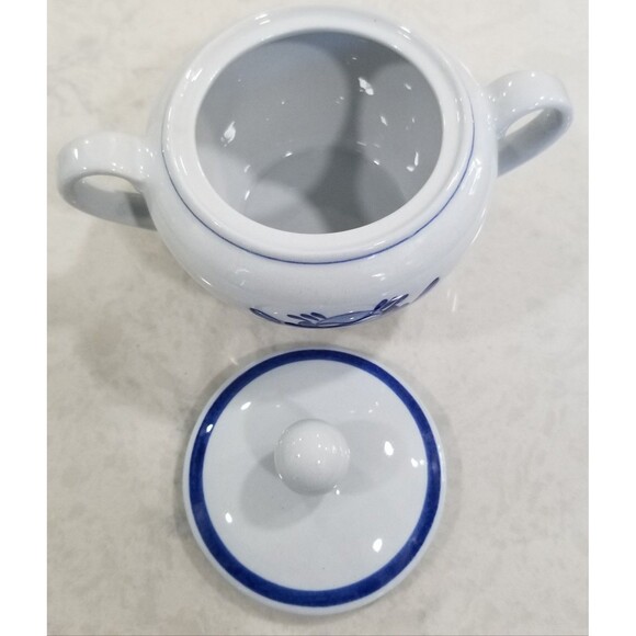 Arabia of Finland Blue Rose Sugar Bowl and Lid vintage - Picture 7 of 11